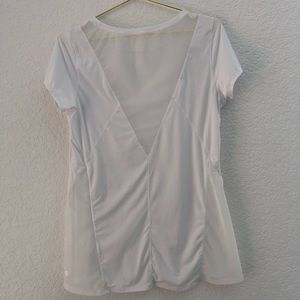 EUC mesh Zella tee